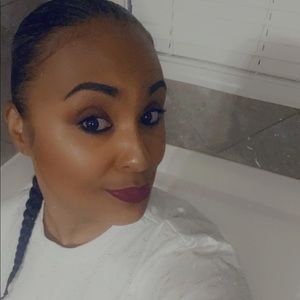 Meet your Posher, Tonika